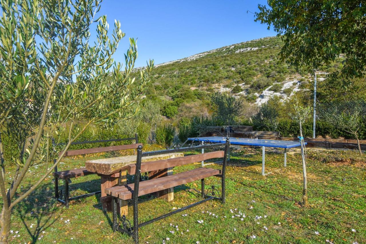 Апартаменты Kuca Za Odmor Lucija Vrana  Экстерьер фото